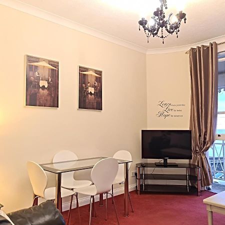 テインマスFlat 4, Den Houseアパートメント エクステリア 写真
